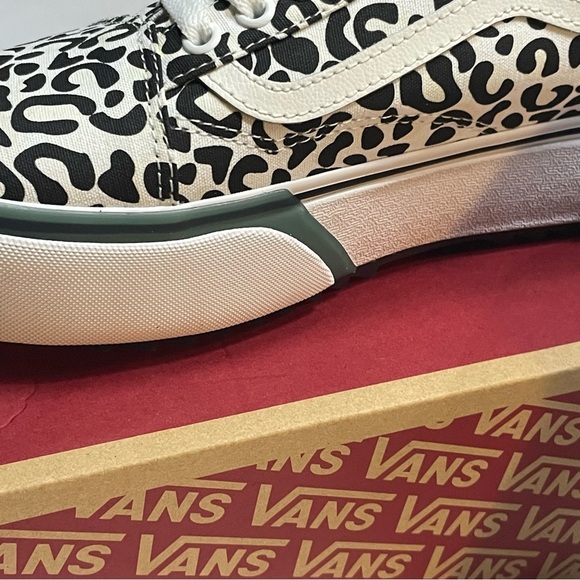 Vans Old Shook Stacked White With Multicolored LeopardUV Ink, Sz 8 - Picture 5 of 10